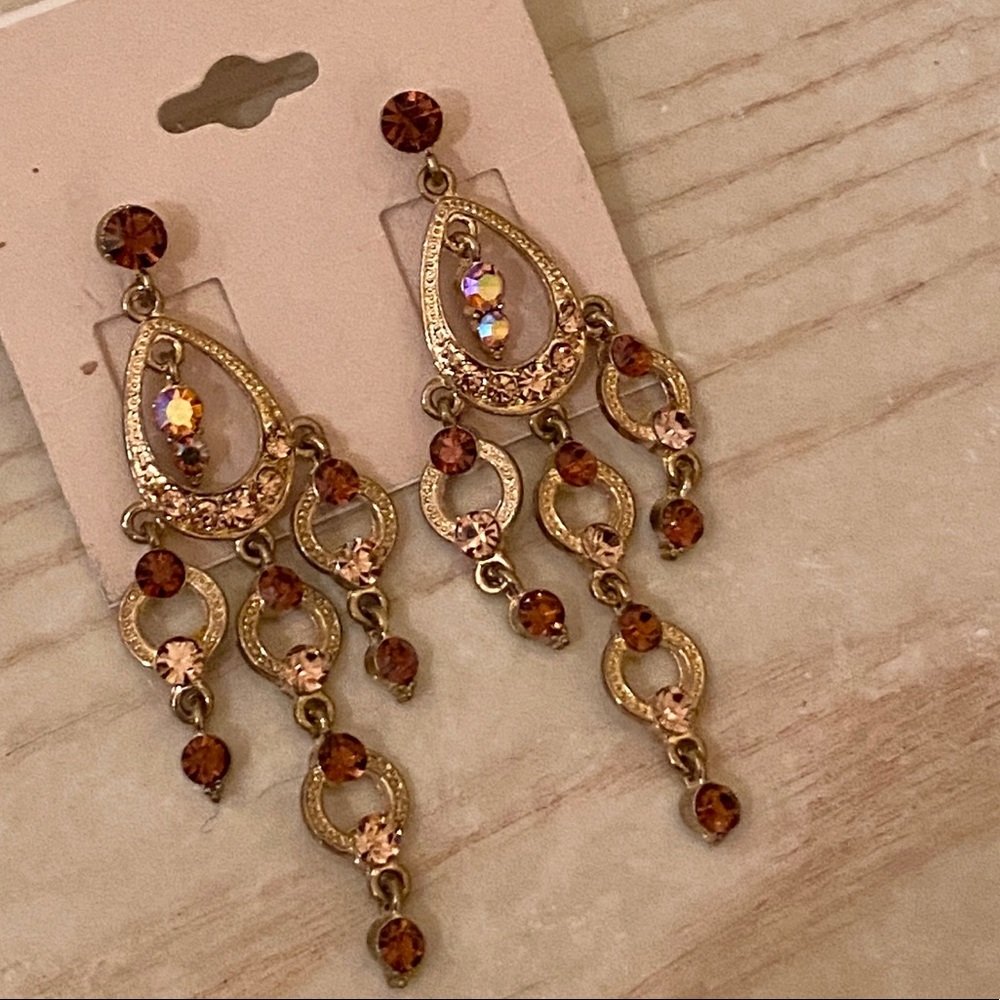 NEVER USED - VINTAGE Earrings - Picture 2 of 6
